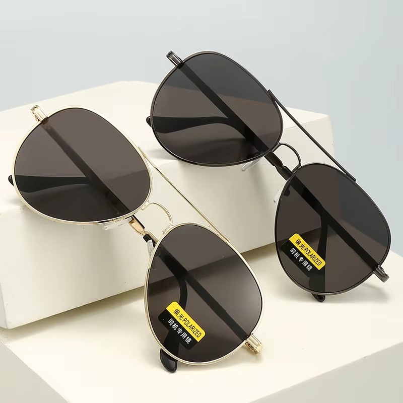 Óculos de sol polarizados clás - Sunglasses Aviator Polarized avaliação e preço
